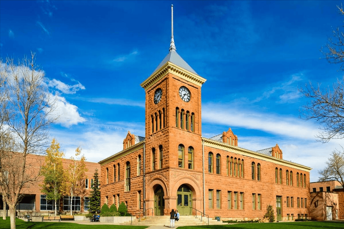 东京医科齿科大学